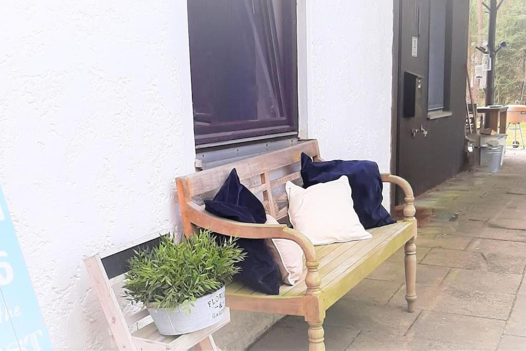 Bungalow Direkt Am See, Mit Eigenem Boot Roding Ngoại thất bức ảnh