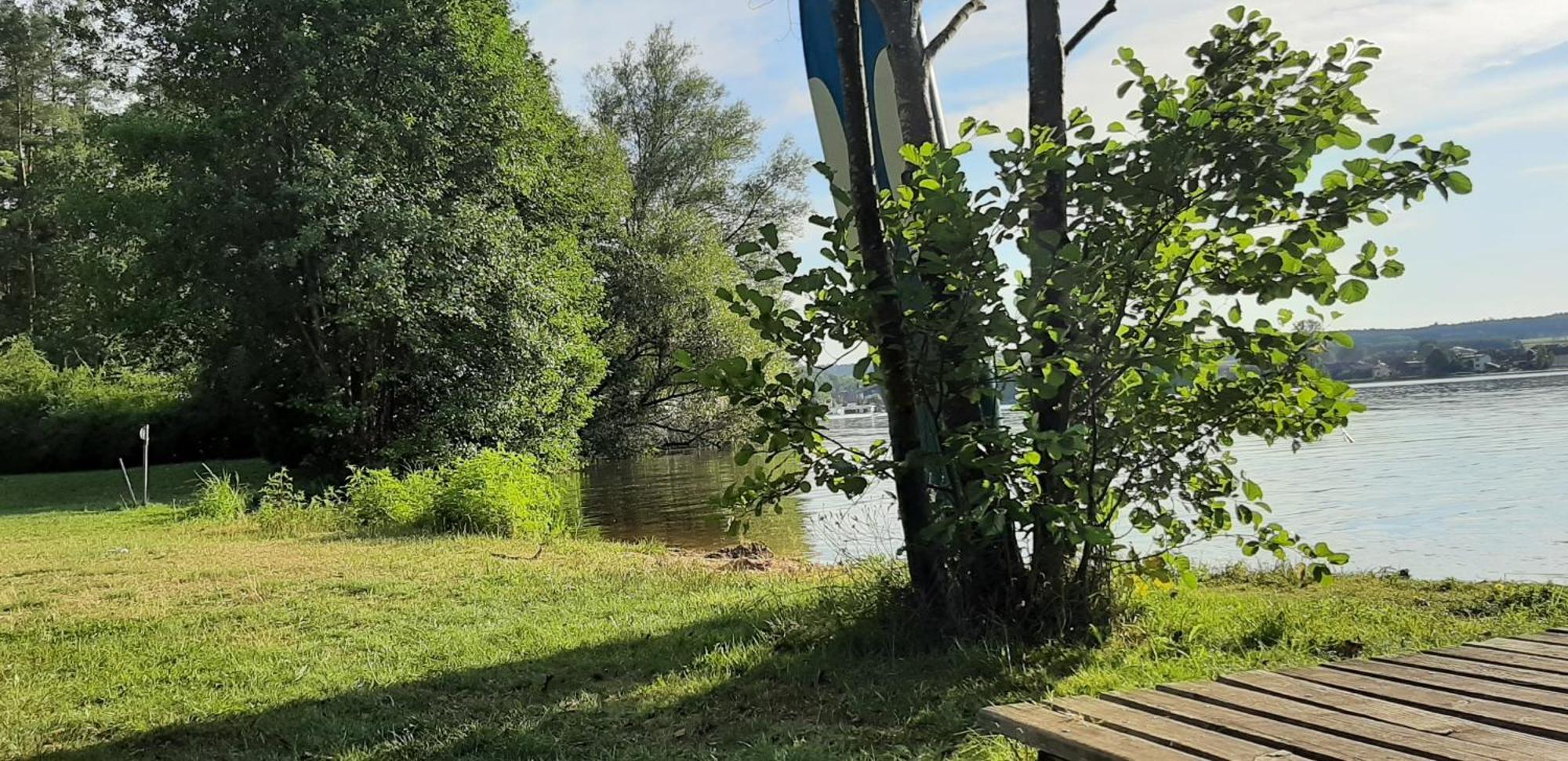 Bungalow Direkt Am See, Mit Eigenem Boot Roding Ngoại thất bức ảnh