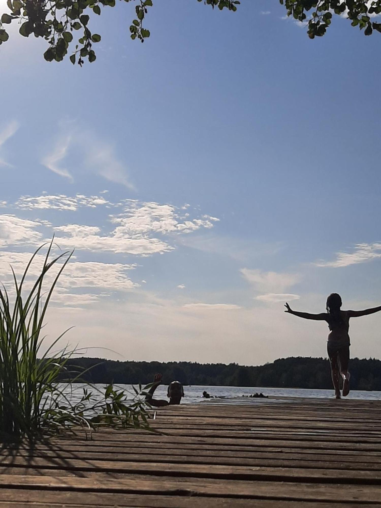 Bungalow Direkt Am See, Mit Eigenem Boot Roding Ngoại thất bức ảnh